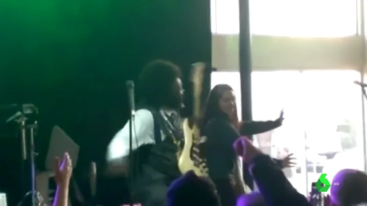 Condenan al rapero Afroman a pagar 65.000 euros a la mujer que golpeó en uno de sus conciertos