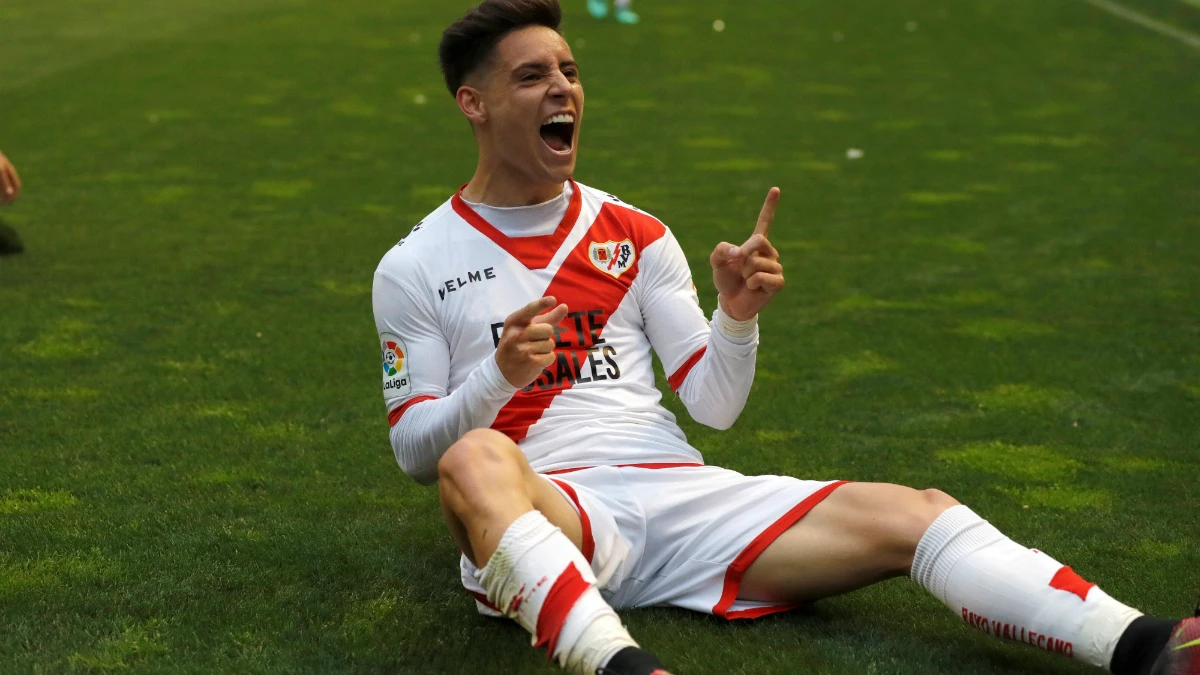 Álex Moreno celebra un gol