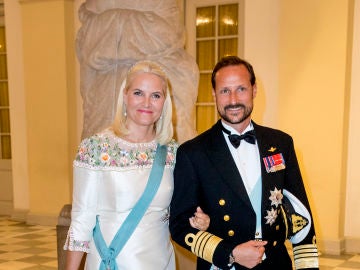 Haakon y Mette-Marit de Noruega Haakon y Mette-Marit de Noruega