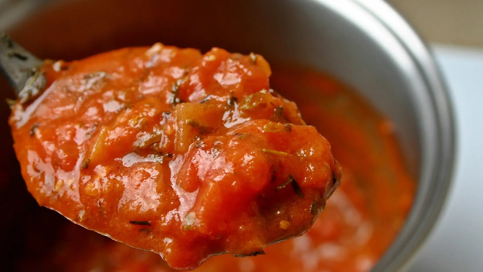 Por que es bueno comer tomate frito