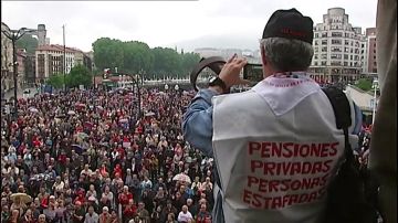 Concentración convocada por las organizaciones de pensionistas para reivindicar unas pensiones públicas dignas