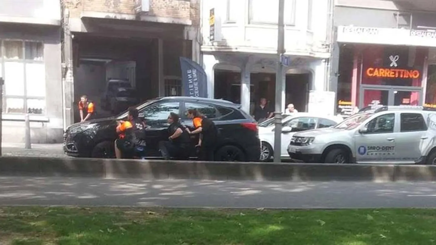 Los agentes en la zona del tiroteo en Lieja Los agentes en la zona del tiroteo en Lieja