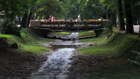 El puente del amor de Vrnjacka Banja, Serbia El puente del amor de Vrnjacka Banja, Serbia