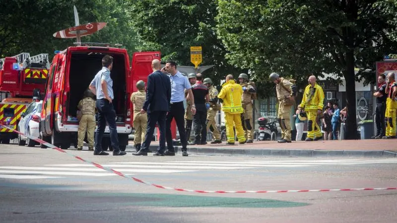 Las fuerzas de seguridad en la zona donde ha ocurrido el ataque en Lieja (Bélgica)