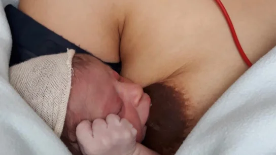 Una joven de 19 años da a luz a una niña a bordo de un autobús en Cantabria Una joven de 19 años da a luz a una niña a bordo de un autobús en Cantabria