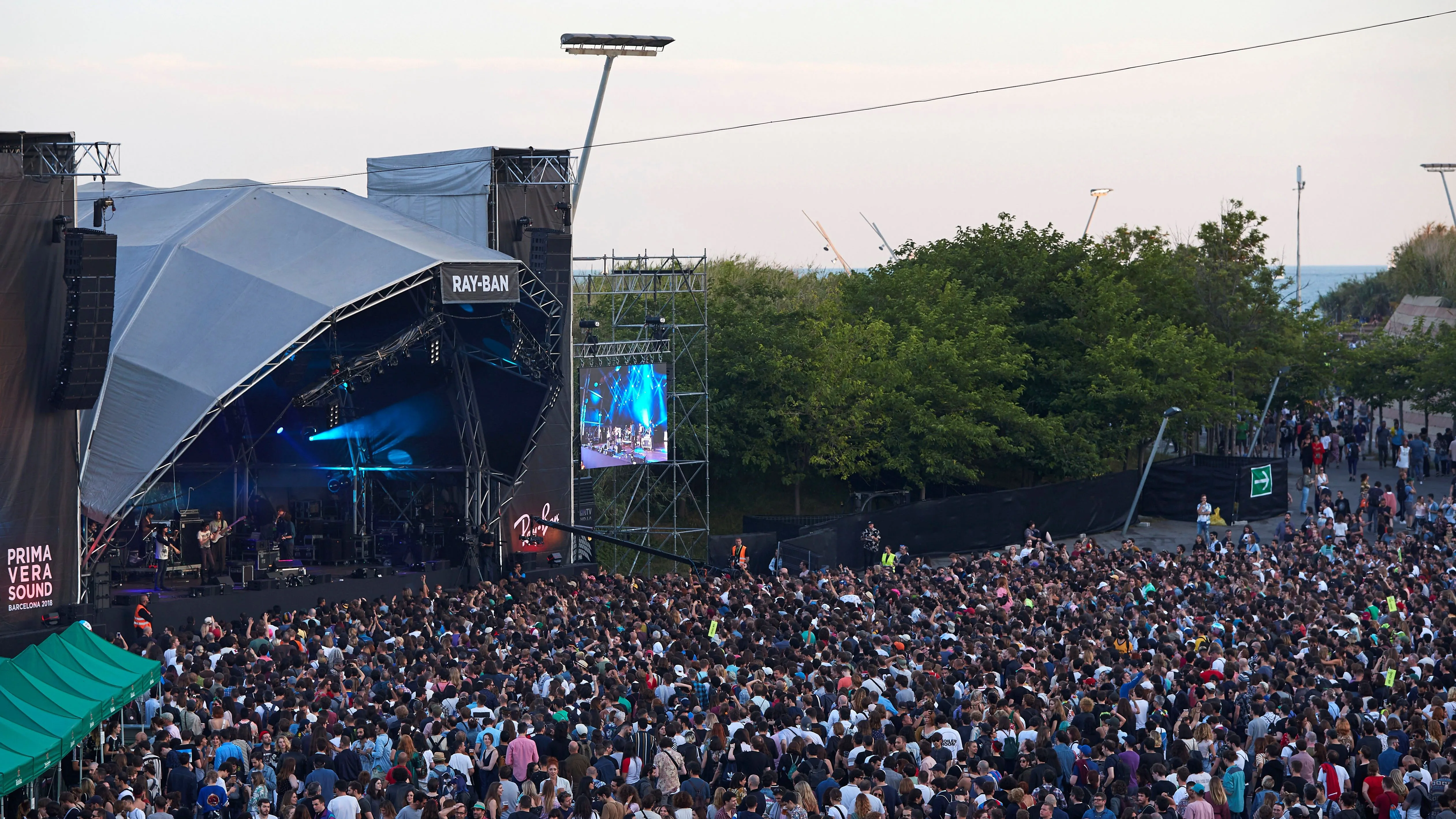 Numeroso público en la cuarta jornada del festival de música Primavera Sound