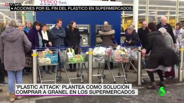 <p>Así es la revolucionaria iniciativa que 'ataca los supermercados' para acabar con el uso exagerado del plástico</p>