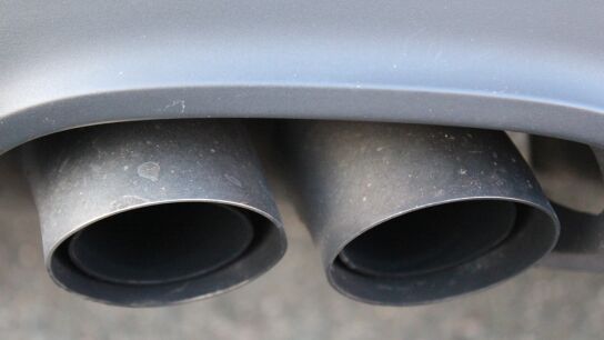 Contaminaci&oacute;n de los coches