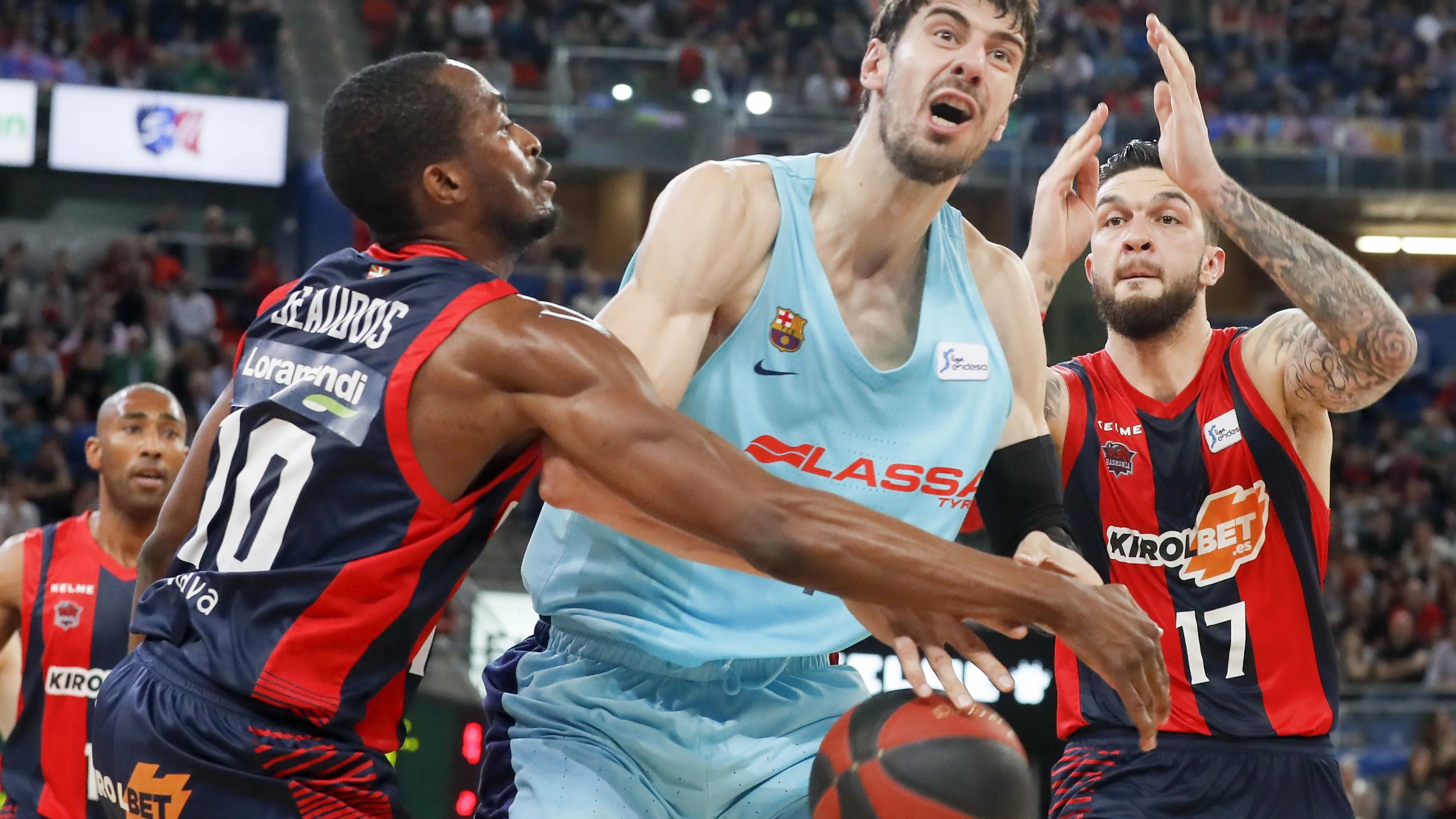 Ante Tomic, marcado por Vincent Poirier y Rodrigue Beaubois