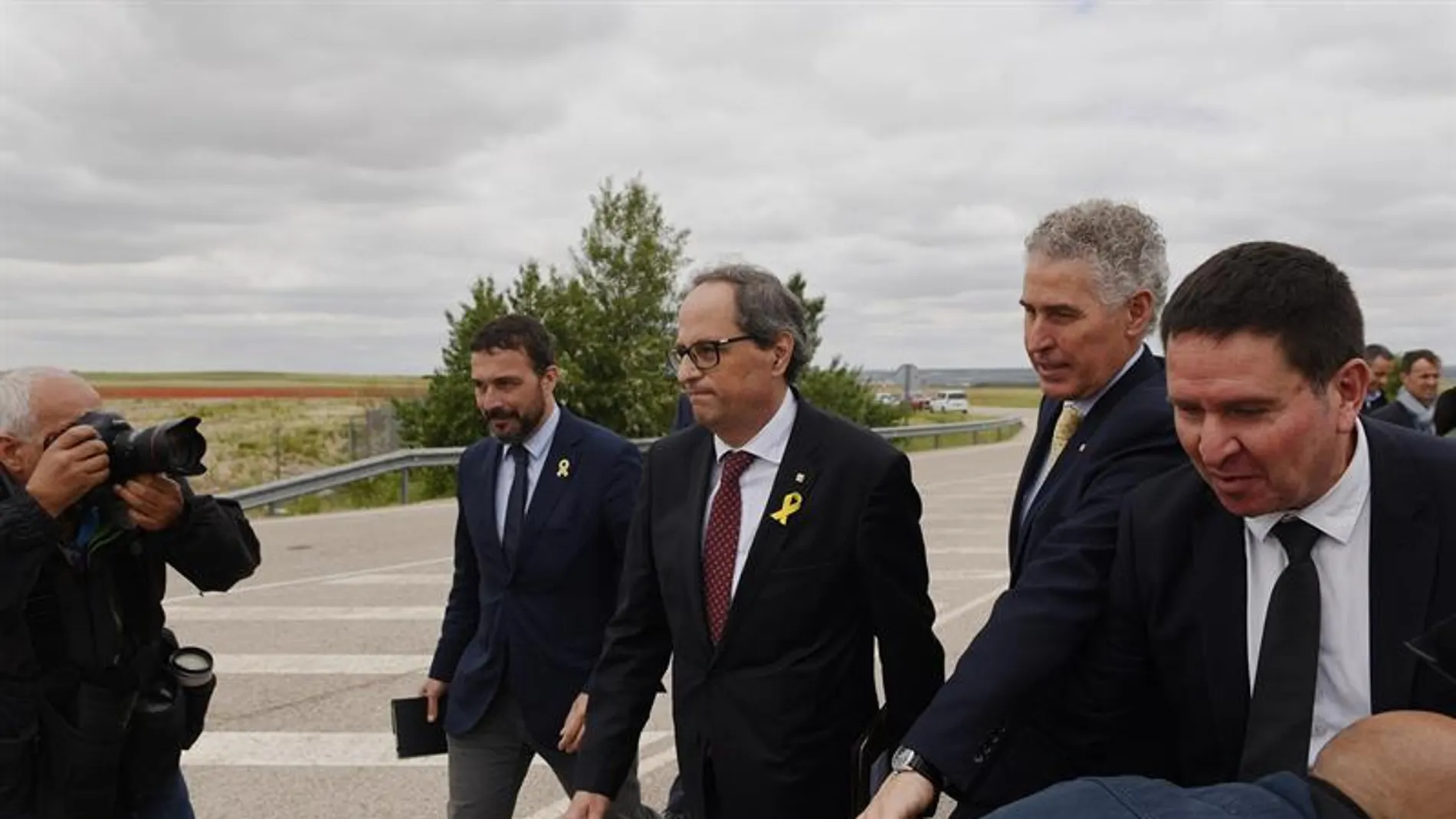 El presidente de la Generalitat de Cataluña, Quim Torra, a su salida de la cárcel madrileña de Estremera