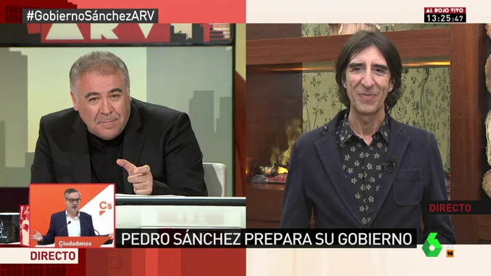 <p>Benjamín Prado: "El patriotismo dura mientras eres tú quien lleva la bandera. Cuando la lleva otro, las cosas cambian"</p>