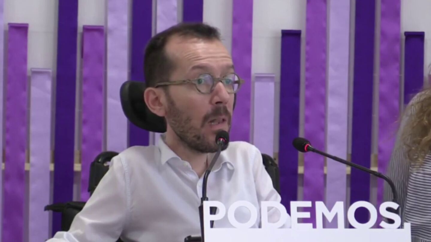 <p>Podemos pide a S&aacute;nchez que los permisos de paternidad sean ya iguales e intransferibles y que se mejoren las pensiones</p>