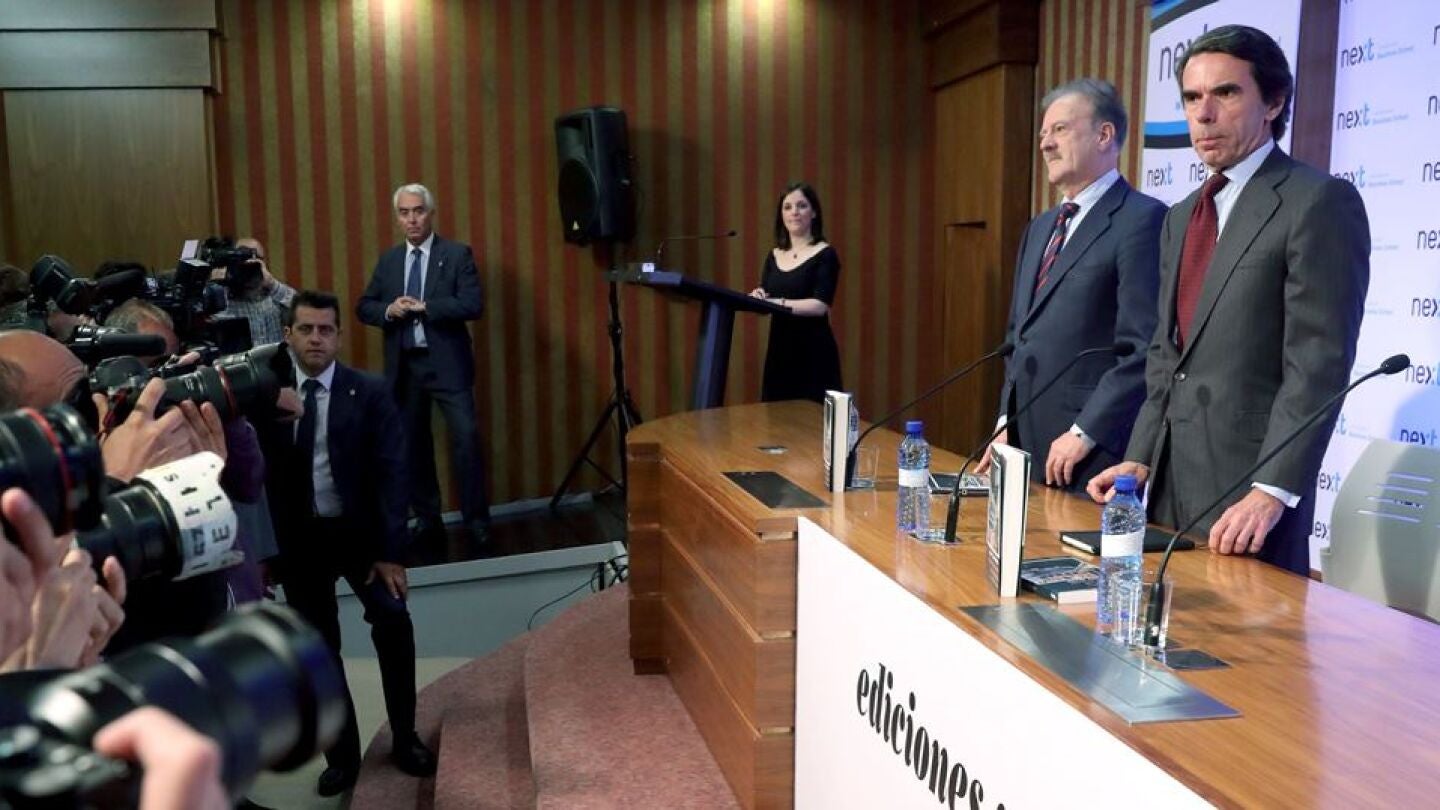 Reaparici&oacute;n p&uacute;blica de Jos&eacute; Mar&iacute;a Aznar