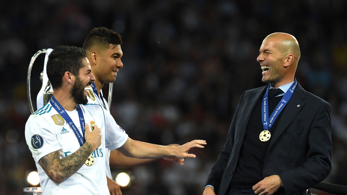 Zidane e Isco bromean tras ganar la Champions en Kiev