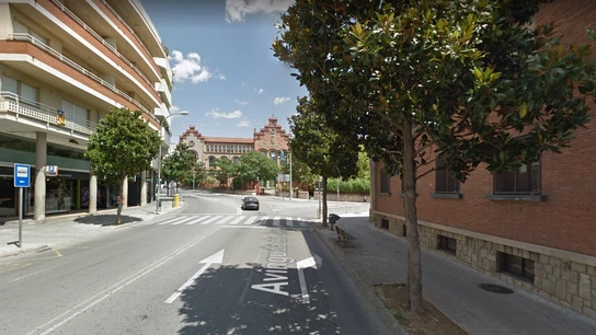 Imagen de la calle en la que se ha producido el atropello de un ciclista Imagen de la calle en la que se ha producido el atropello de un ciclista