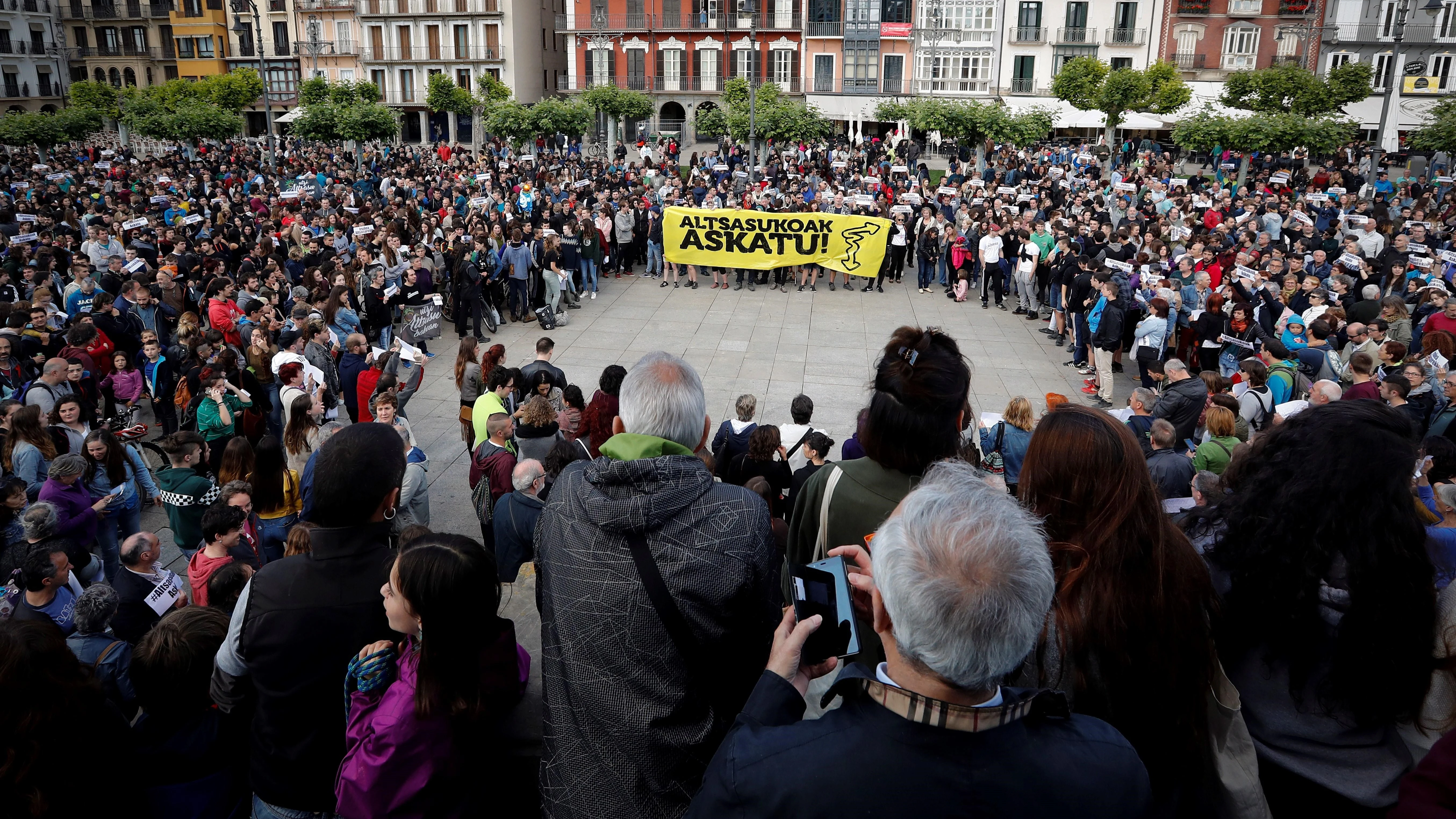 Manifestación en Pamplona por las detenciones e ingreso en prisión de cuatro de los condenados por la agresión a dos guardias civiles y sus parejas en Alsasua