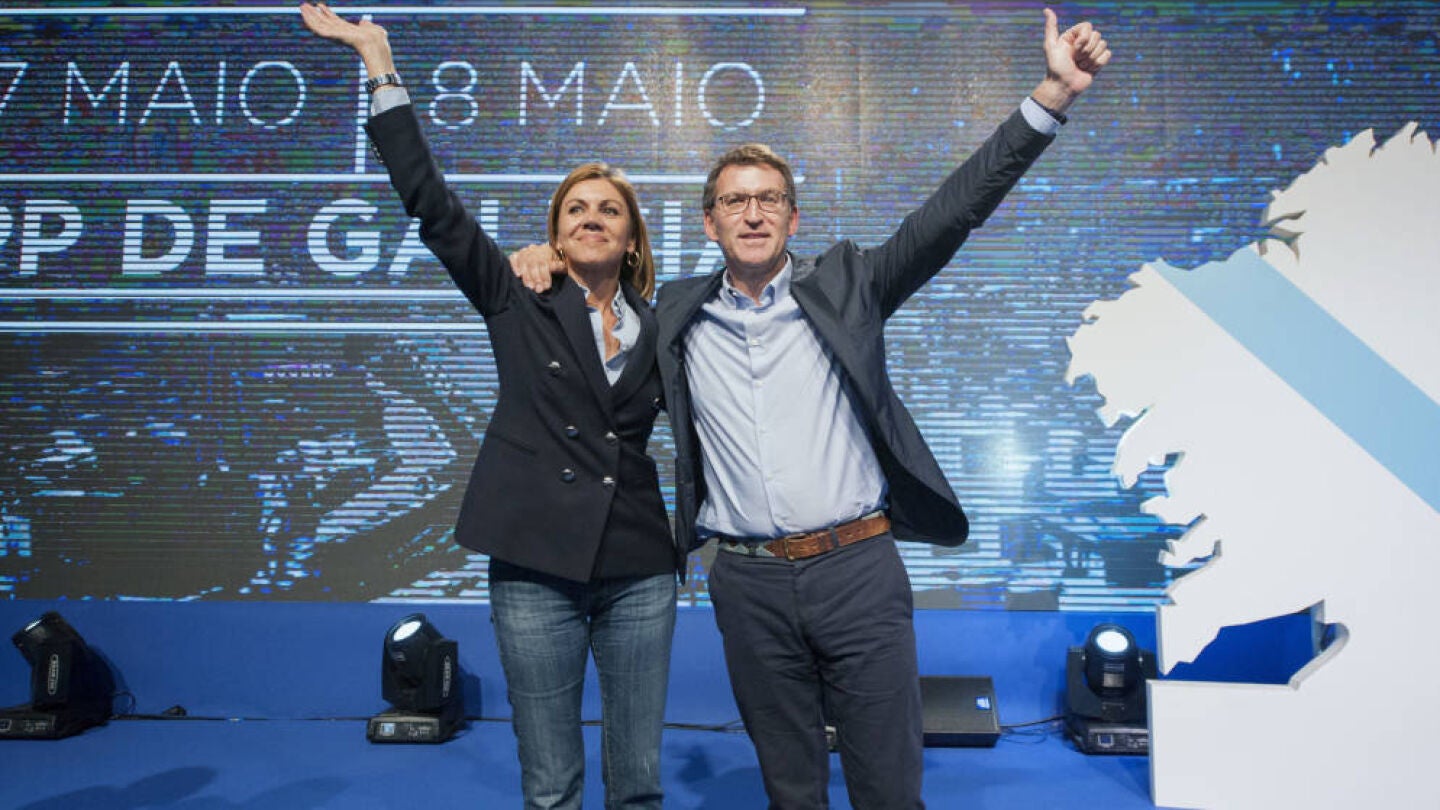 El presidente de la Xunta de Galicia, Alberto N&uacute;&ntilde;ez Feij&oacute;o, y Mar&iacute;a Dolores de Cospedal