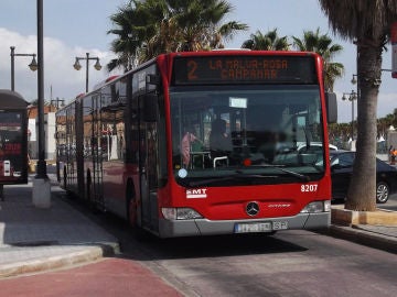 Un autobús de la EMT de Valencia Un autobús de la EMT de Valencia
