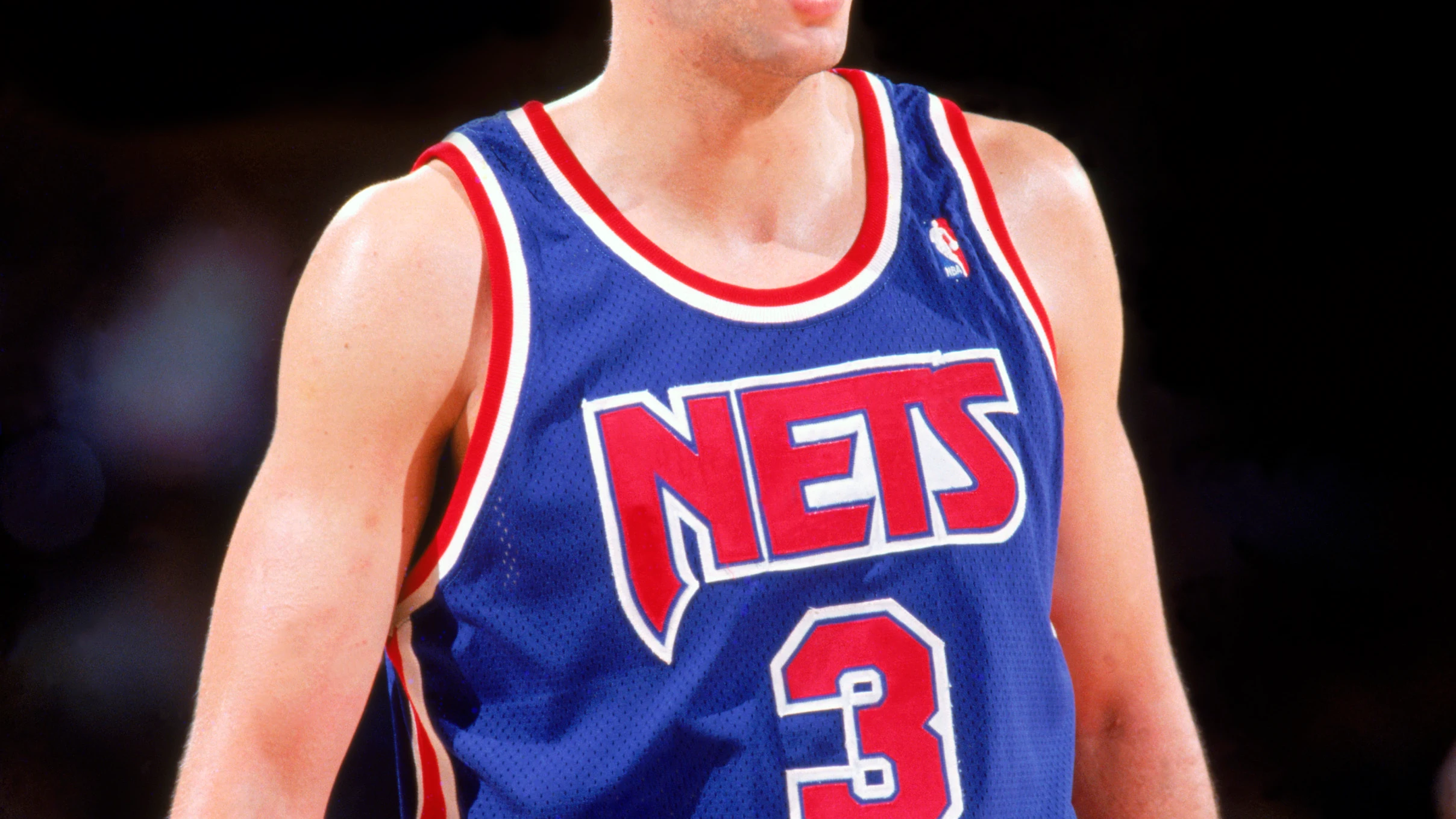 Drazen Petrovic, en un partido con los Nets