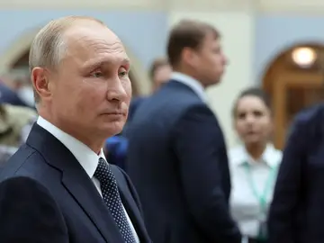 El presidente ruso, Vladimir Putin, antes de una rueda de prensa  El presidente ruso, Vladimir Putin, antes de una rueda de prensa