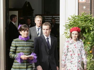 Inés Zorreguieta, con boina roja, en el bautizo de una de sus sobrinas Inés Zorreguieta, con boina roja, en el bautizo de una de sus sobrinas