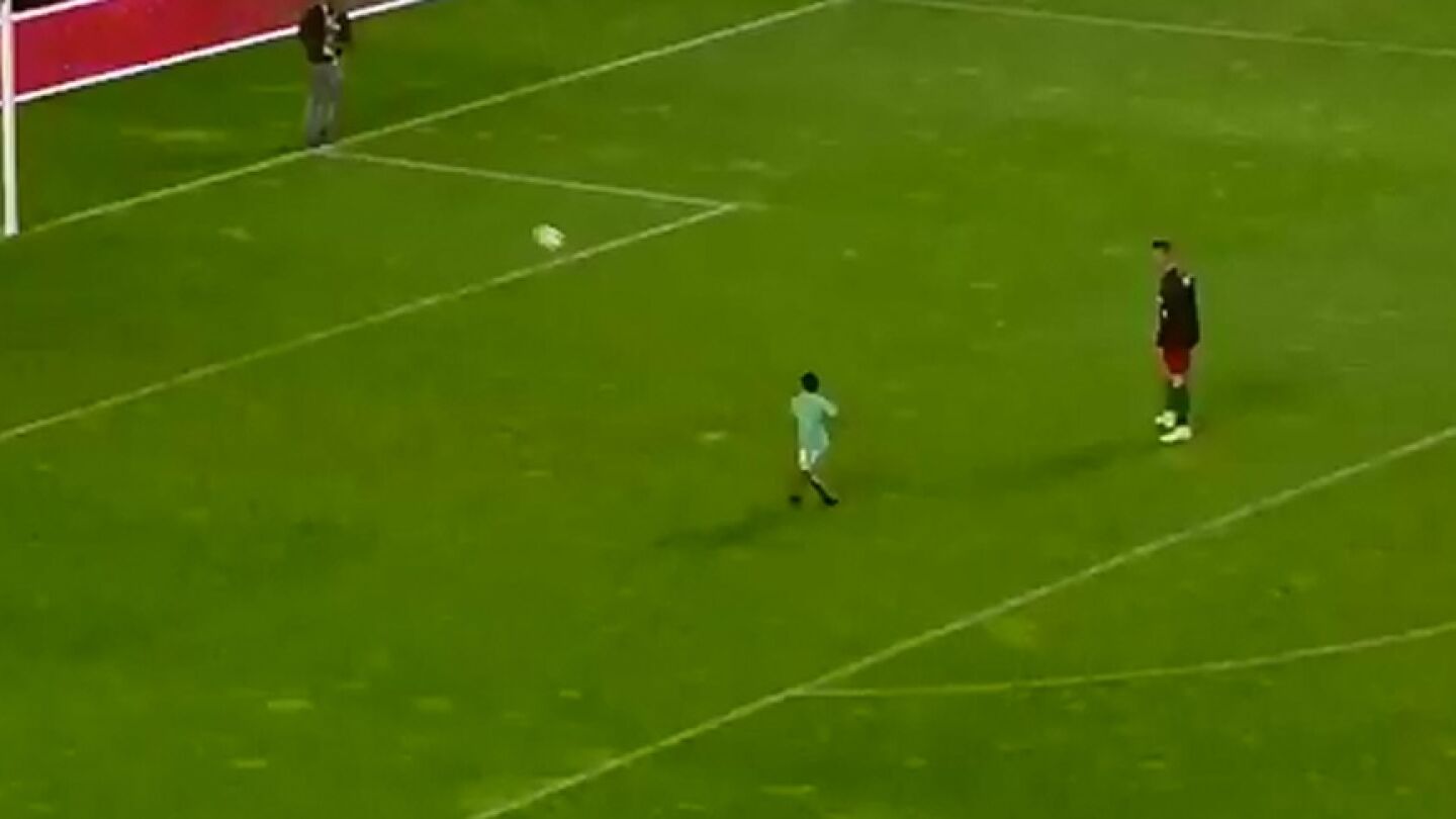 El hijo de Cristiano en el Est&aacute;dio da Luz, en Lisboa