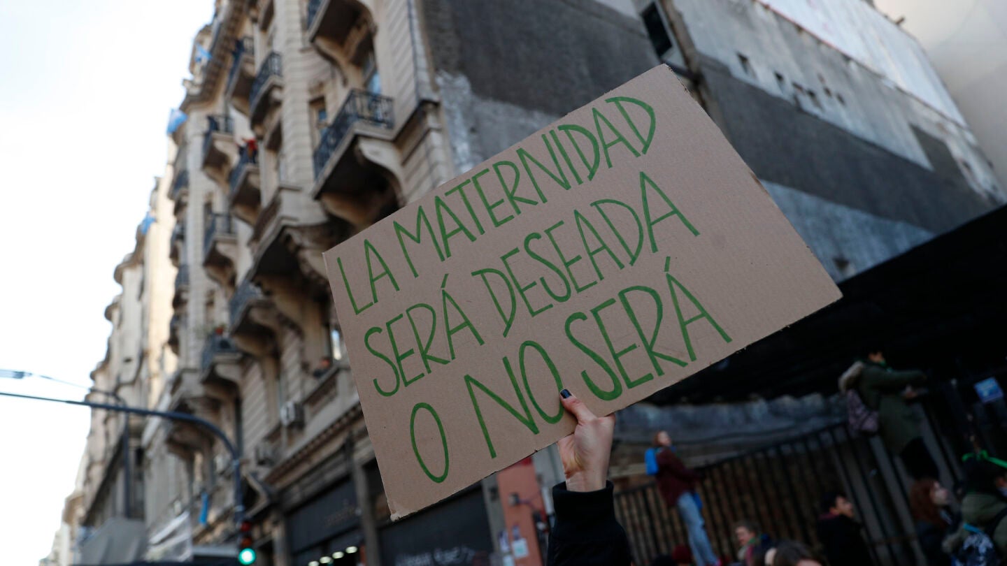 Miles de personas festejan la aprobaci&oacute;n de la despenalizaci&oacute;n del aborto 