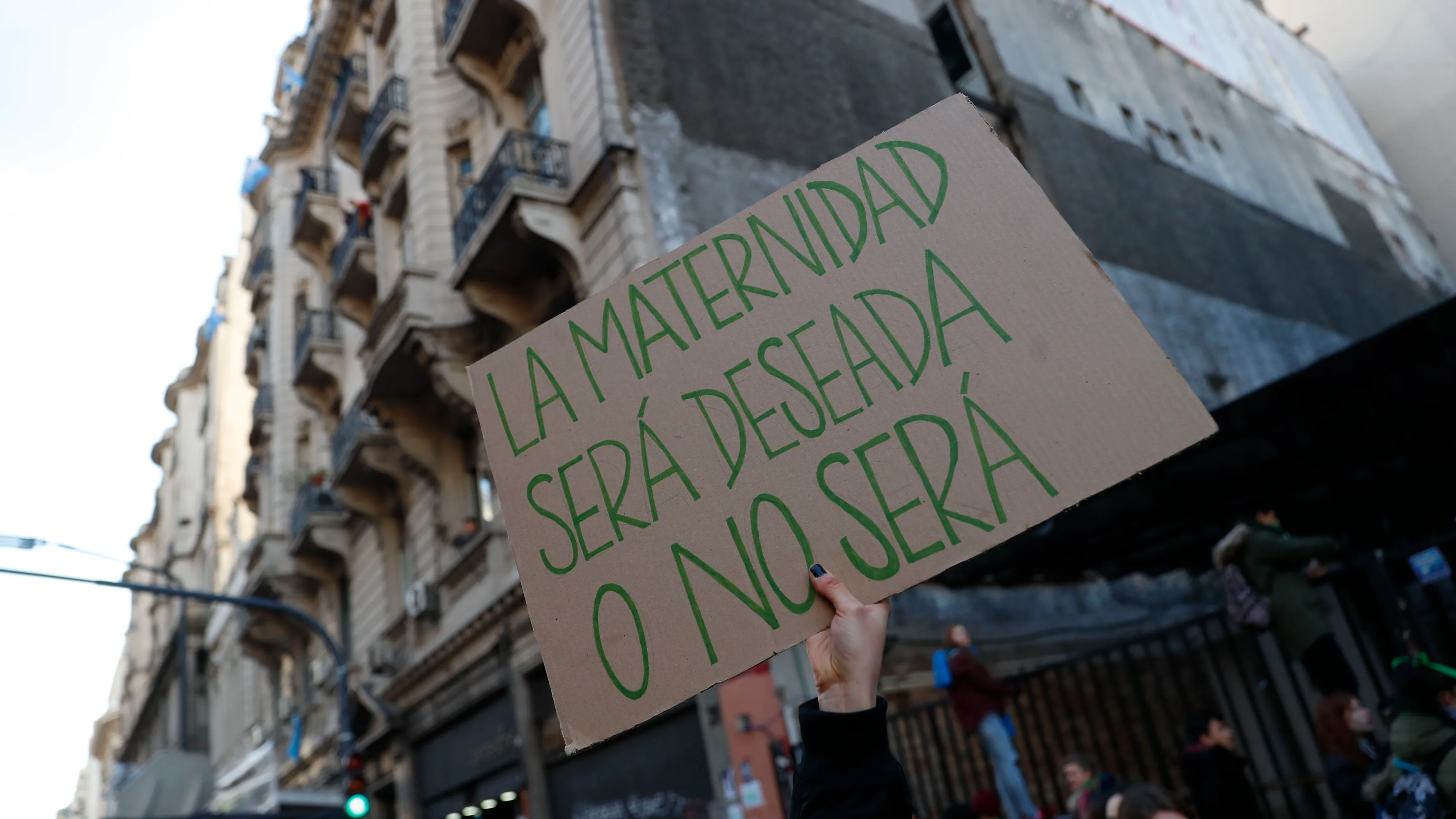 Miles de personas festejan la aprobación de la despenalización del aborto 