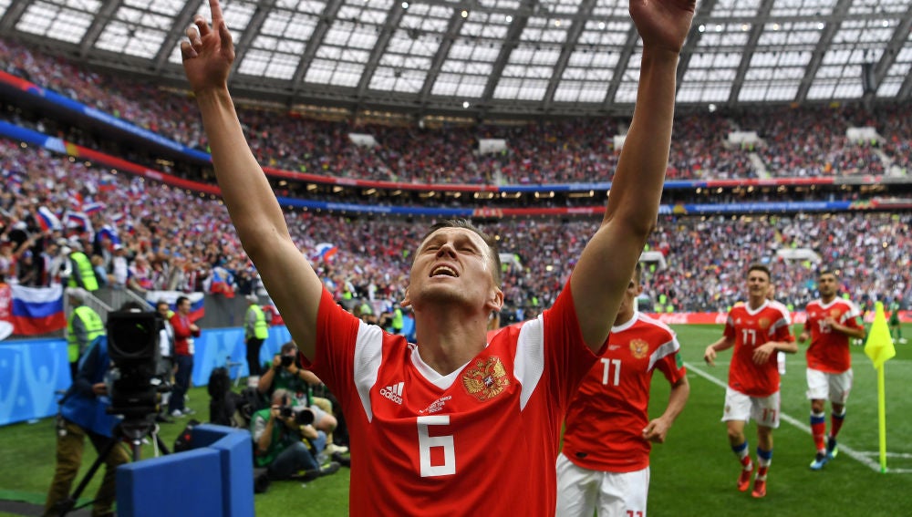 Cheryshev celebra su gol contra Arabia Saudí
