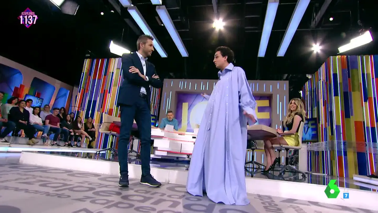 El "increíble" vestido-camisa de Josie con "mil lecturas, posibilidades" y aire acondicionado El "increíble" vestido-camisa de Josie con "mil lecturas, posibilidades" y aire acondicionado