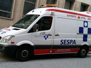 Una ambulancia de Asturias