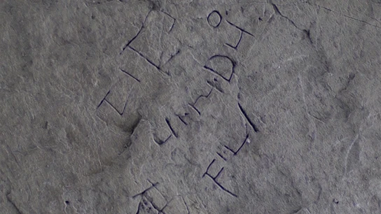 La nueva inscripción encontrada en Tintagel La nueva inscripción encontrada en Tintagel