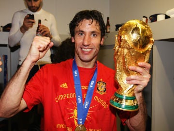 Joan Capdevila, con el Mundial Joan Capdevila, con el Mundial