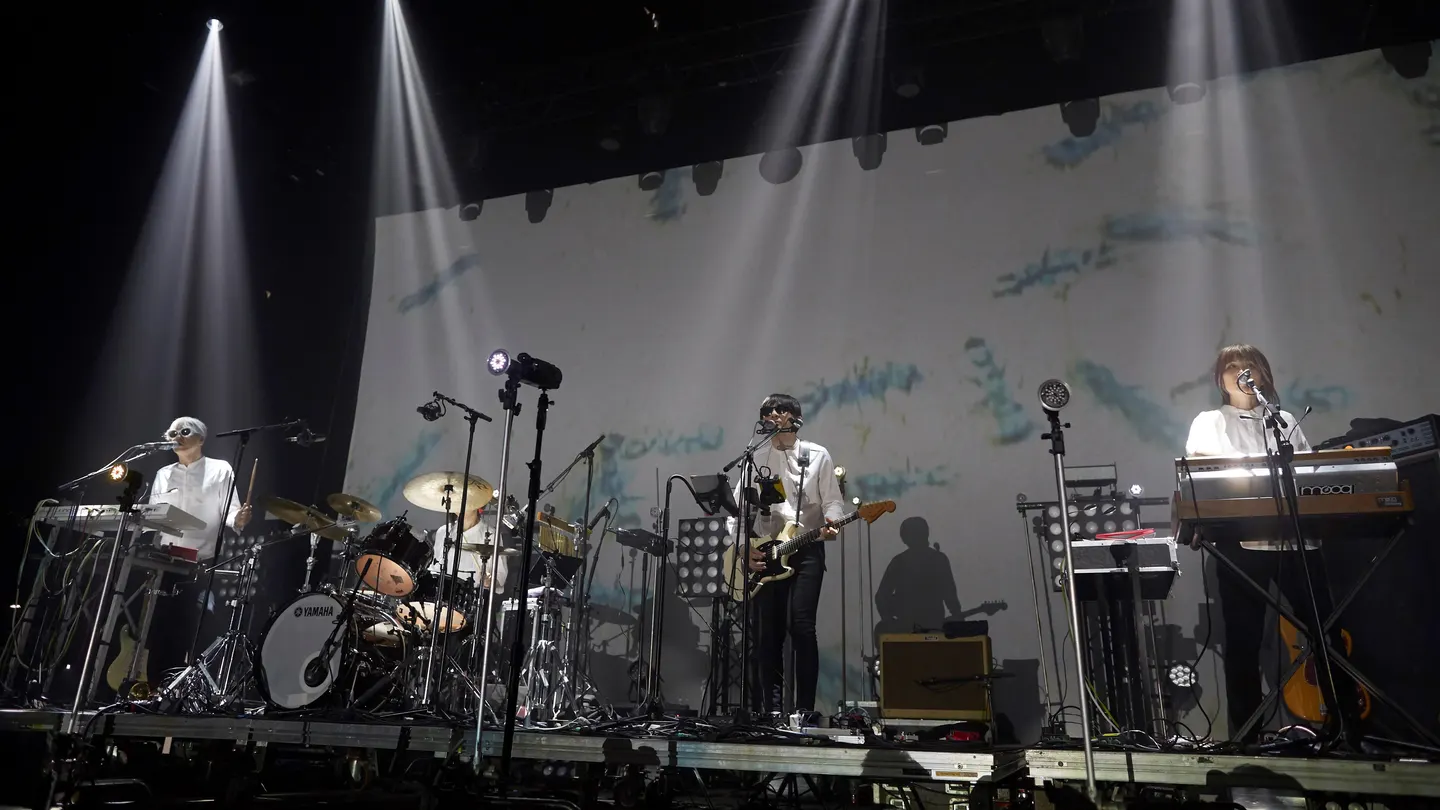 El grupo Japonés Cornelius, durante la tercera jornada del festival Sónar, que este año cumple su 25 aniversario El grupo Japonés Cornelius, durante la tercera jornada del festival Sónar, que este año cumple su 25 aniversario