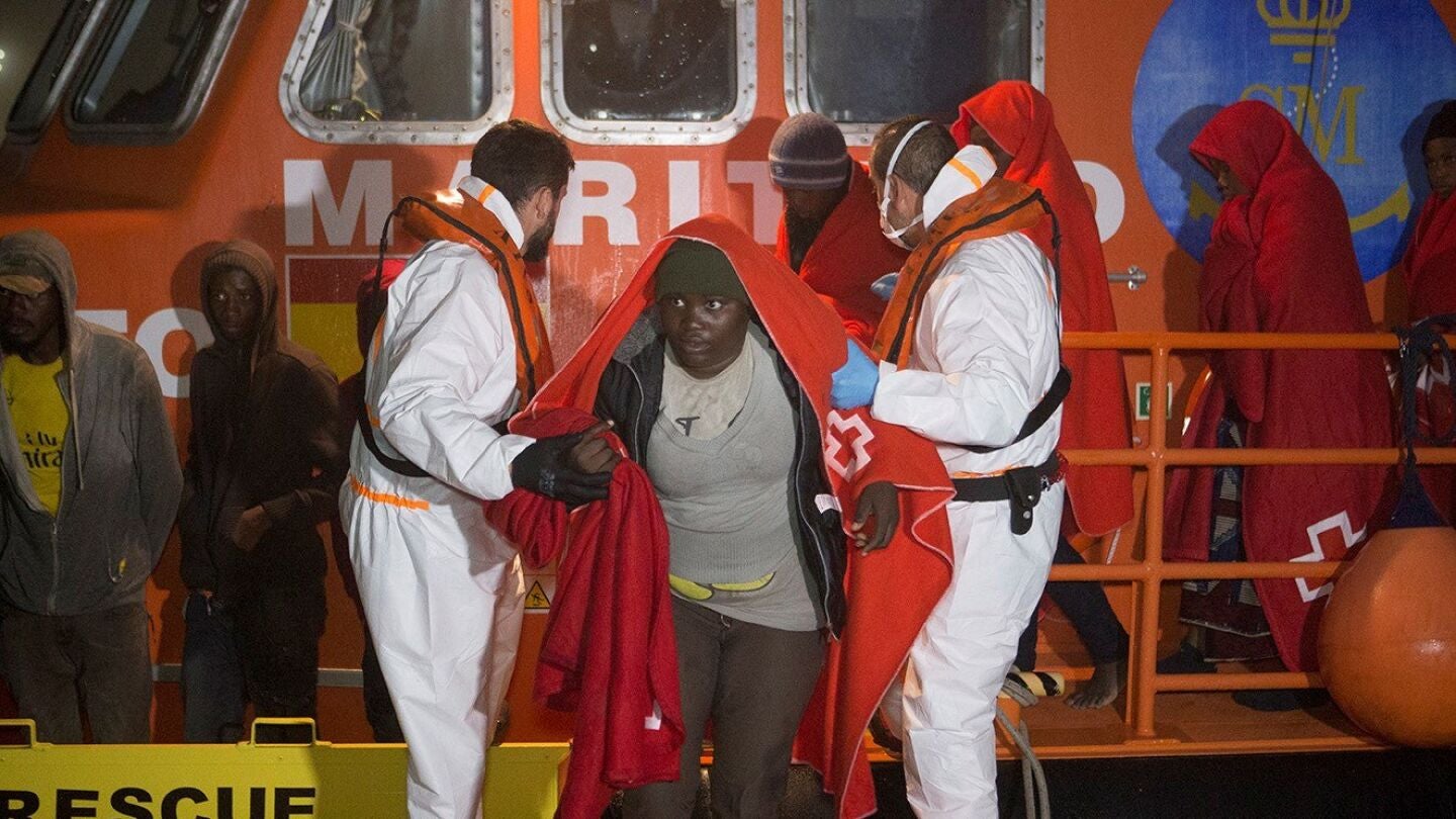 Inmigrantes rescatados cerca de una playa de Almu&ntilde;&eacute;car 