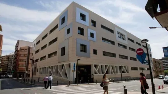 Comisaria de la Policía Nacional de Alicante Comisaria de la Policía Nacional de Alicante