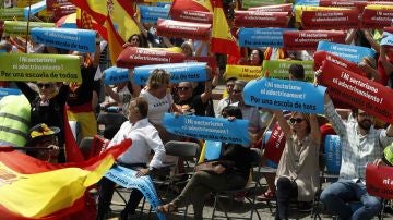 Concentración en apoyo a los hijos de los Guardia Civiles en Sant Andreu de la Barca