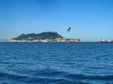 Gibraltar desde el mar Gibraltar desde el mar