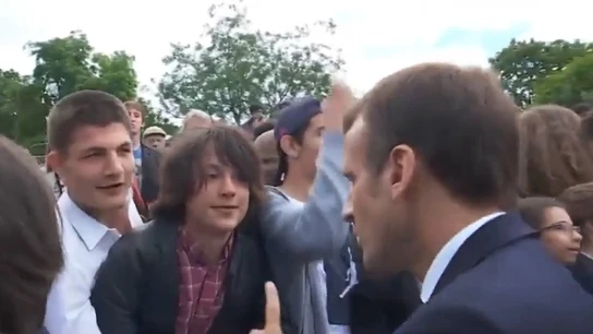 Bronca de Macon a un estudiante Bronca de Macon a un estudiante