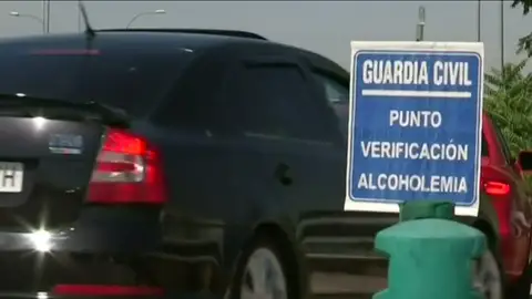 La DGT detecta cada día 450 conductores que han consumido alcohol o drogas La DGT detecta cada día 450 conductores que han consumido alcohol o drogas