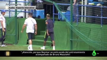 Neymar se retira del entrenamiento de Brasil doliéndose del tobillo