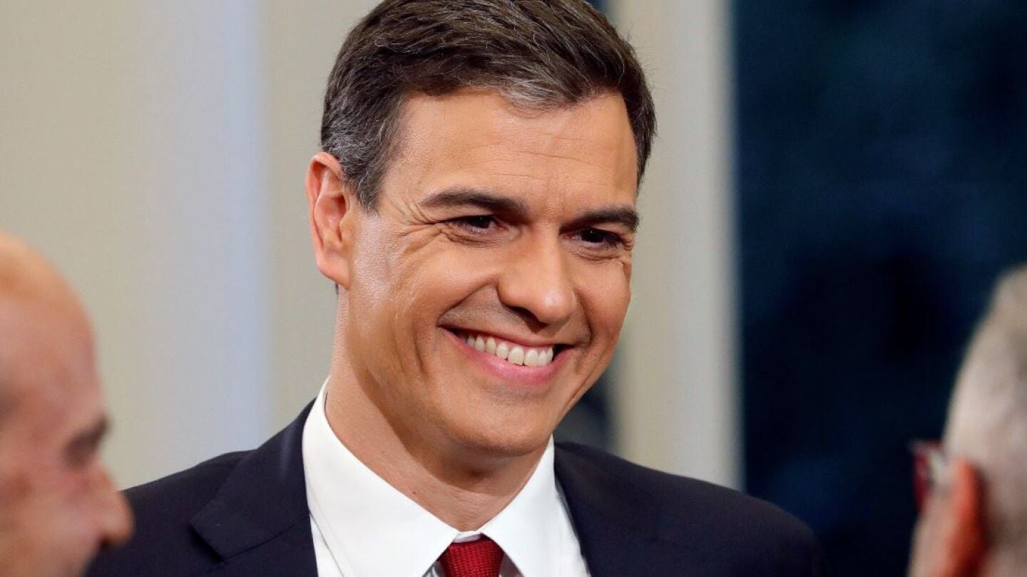 Pedro S&aacute;nchez antes de comenzar su entrevista en La Moncloa