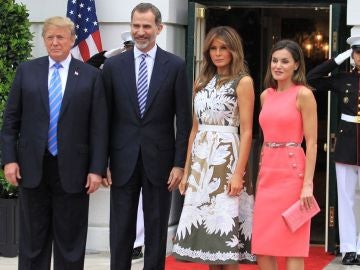 Los reyes con Donald y Melania Trump Los reyes con Donald y Melania Trump