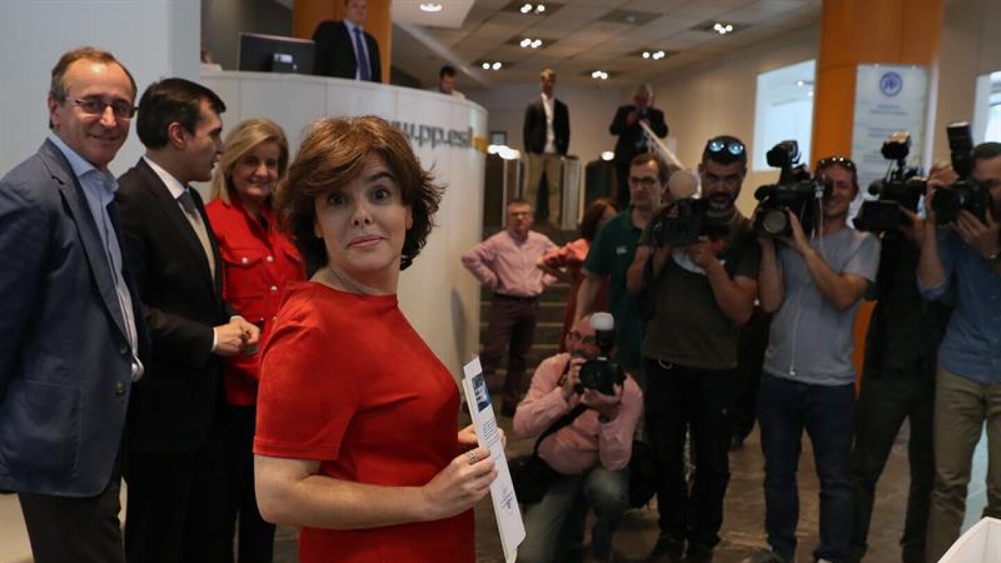  La candidata a presidir el PP y exvicepresidenta del Gobierno, Soraya S&aacute;enz de Santamar&iacute;a