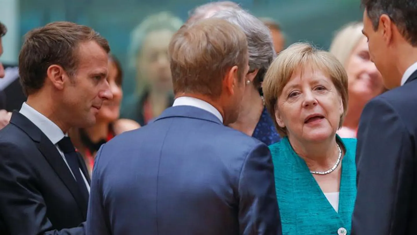 El presidente francés Emmanuel Macron, el presidente del Consejo Europeo Donald Tusk, la canciller alemana Angela Merkel, y el presidente del Gobierno español, Pedro Sánchez El presidente francés Emmanuel Macron, el presidente del Consejo Europeo Donald Tusk, la canciller alemana Angela Merkel, y el presidente del Gobierno español, Pedro Sánchez