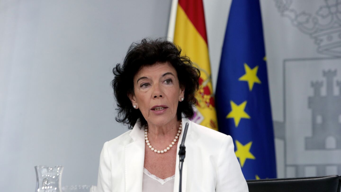 La portavoz del Gobierno, Isabel Cela&aacute;, durante una rueda de prensa posterior al Consejo de Ministros.