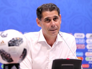 Fernando Hierro, en rueda de prensa Fernando Hierro, en rueda de prensa