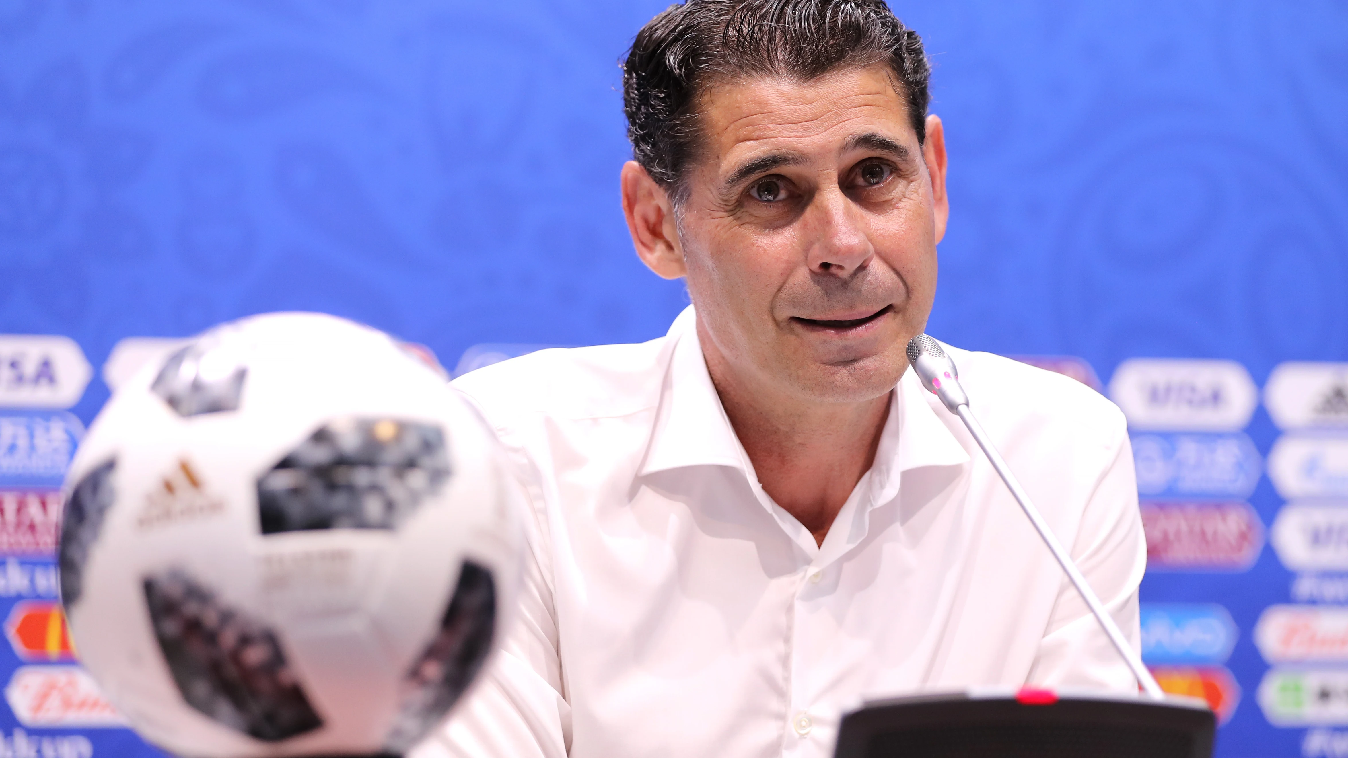 Fernando Hierro, en rueda de prensa