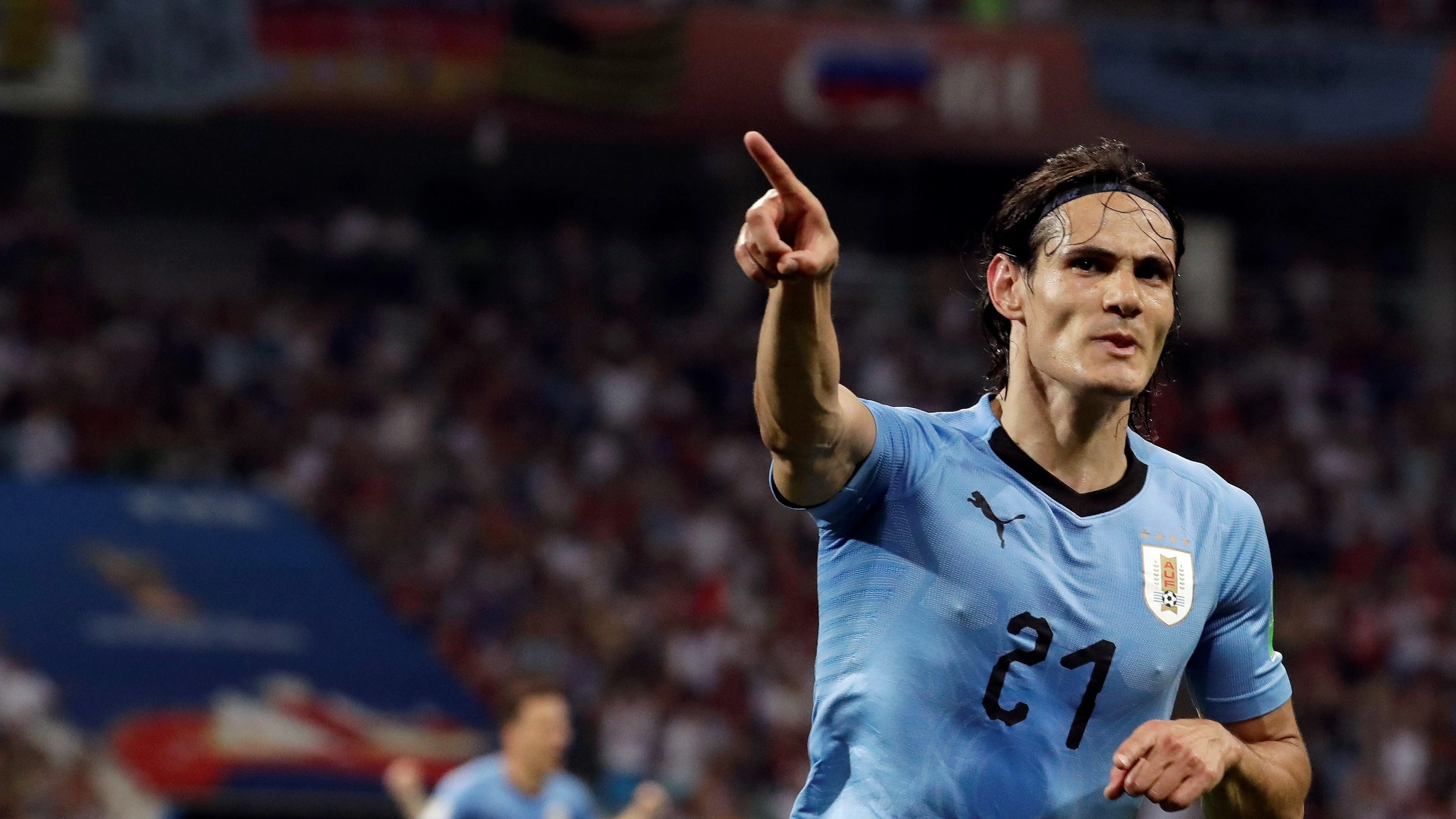 Cavani celebra un gol ante Portugal