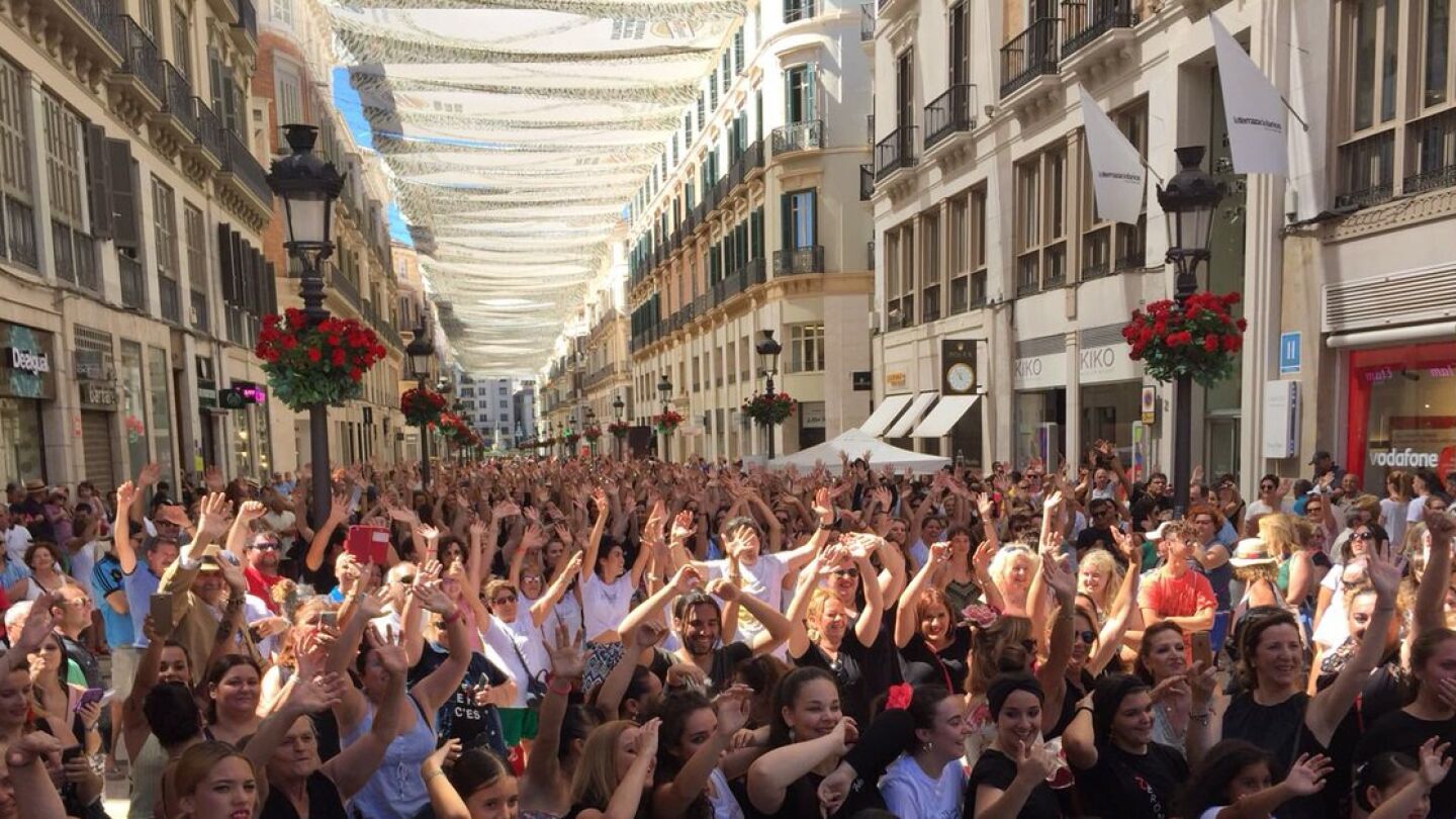 3.920 personas han seguido la coreograf&iacute;a de los bailaores 